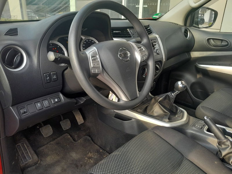 Nissan Navara usata a Cuneo (9)