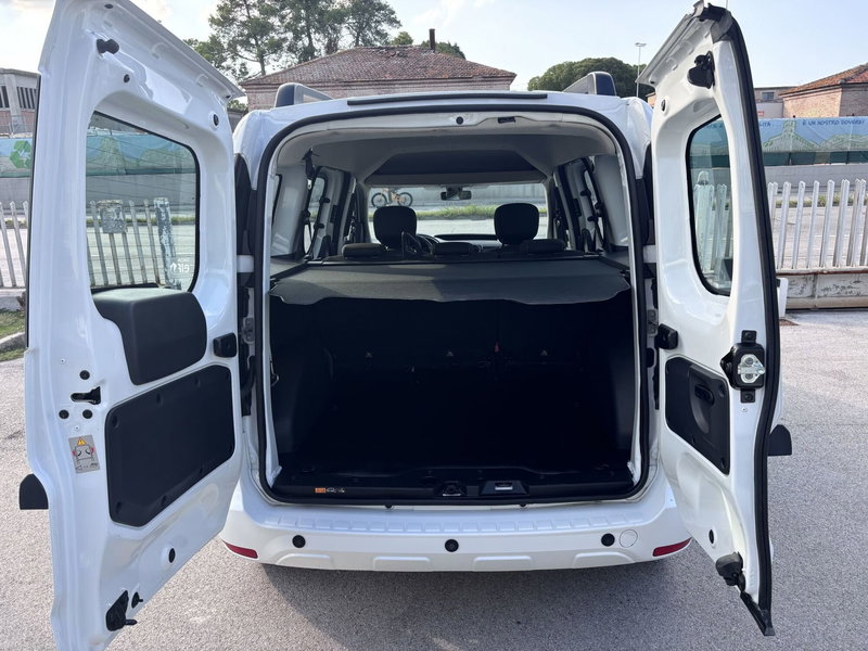 Dacia Dokker usata a Ancona (11)