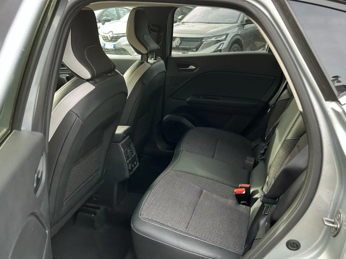Renault Captur usata a Latina (12)