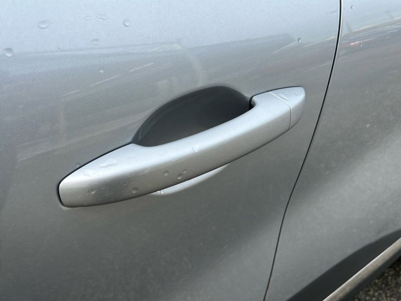 Renault Captur usata a Latina (9)