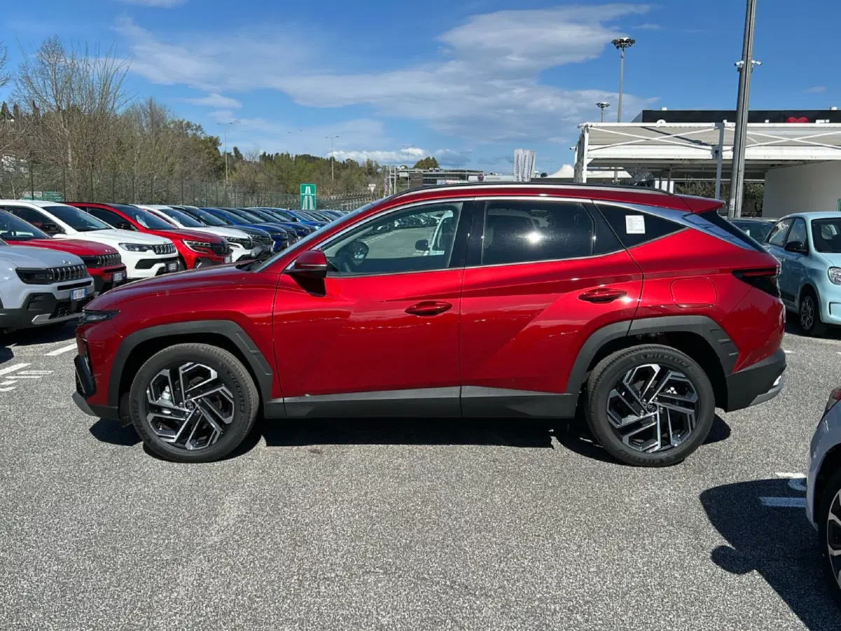 Hyundai Tucson nuova a Latina (7)