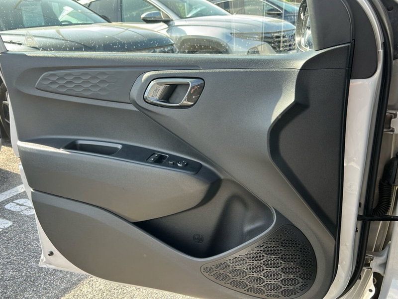 Hyundai i10 usata a Roma (19)