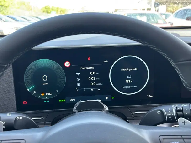Hyundai Kona nuova a Roma (13)