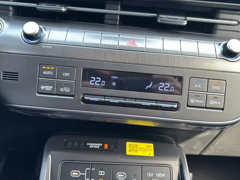 Hyundai Kona nuova a Roma (17)