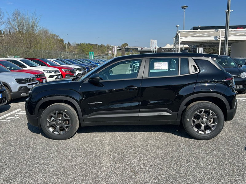 Jeep Avenger nuova a Roma (8)