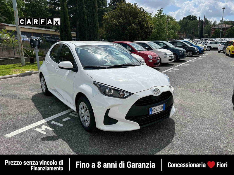 Toyota Yaris nuova a Roma (2)