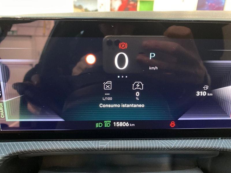 Lancia Ypsilon usata a Milano (14)