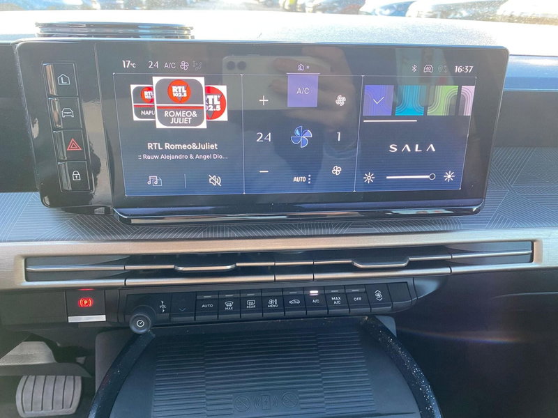 Lancia Ypsilon usata a Milano (15)