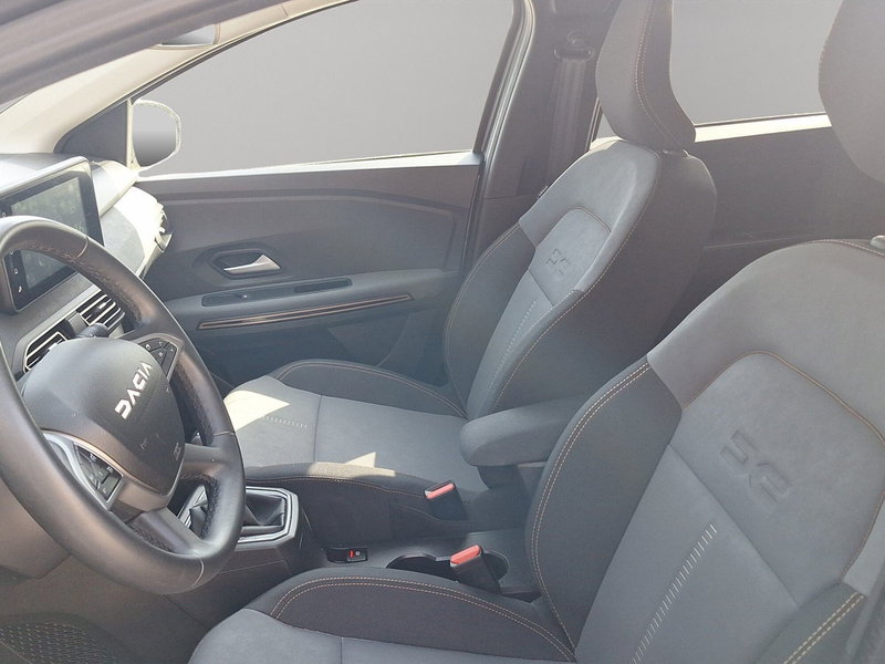 Dacia Jogger usata a Macerata (11)