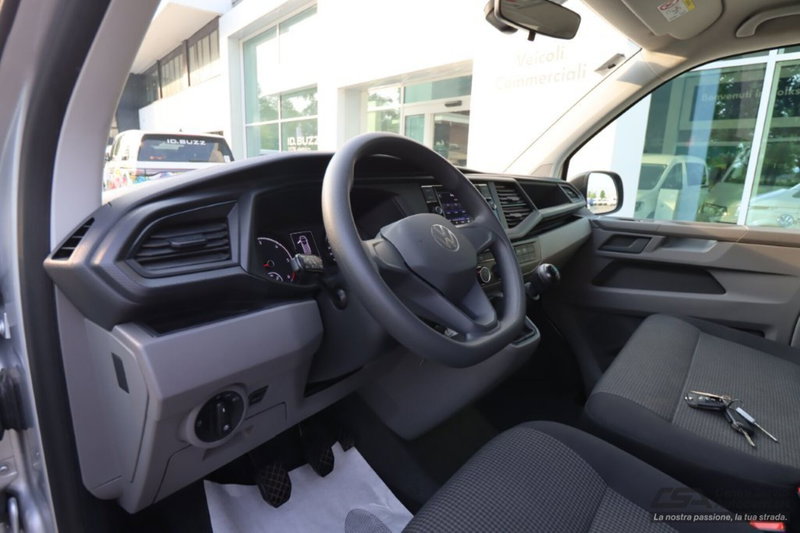 Volkswagen Veicoli Commerciali T6.1 usata a Bologna (9)