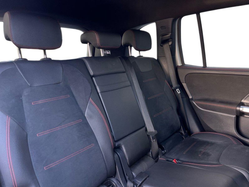 Mercedes-Benz GLB usata a Napoli (14)