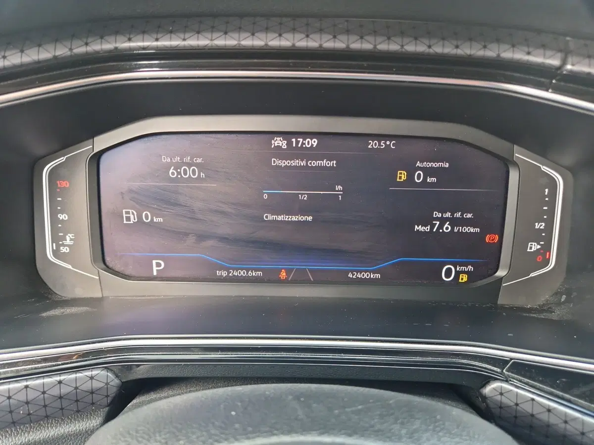 Volkswagen T-Cross usata a Siena (15)