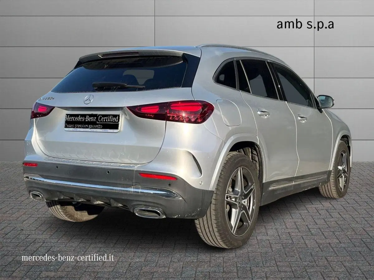 Mercedes-Benz GLA SUV usata a Napoli (2)