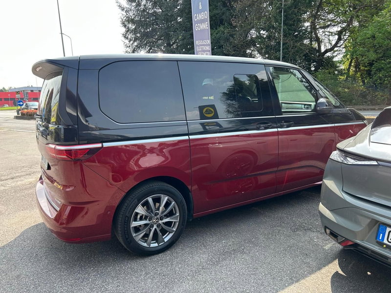 Volkswagen Multivan usata a Novara (12)