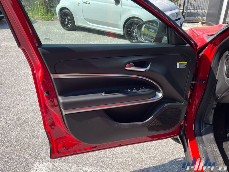 Jeep Avenger nuova a Cuneo (19)