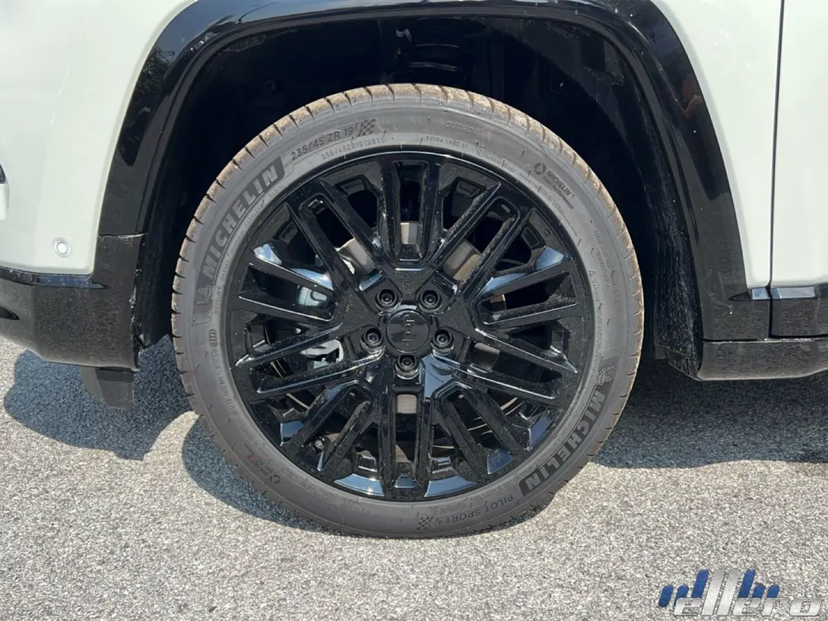 Jeep Compass nuova a Cuneo (10)