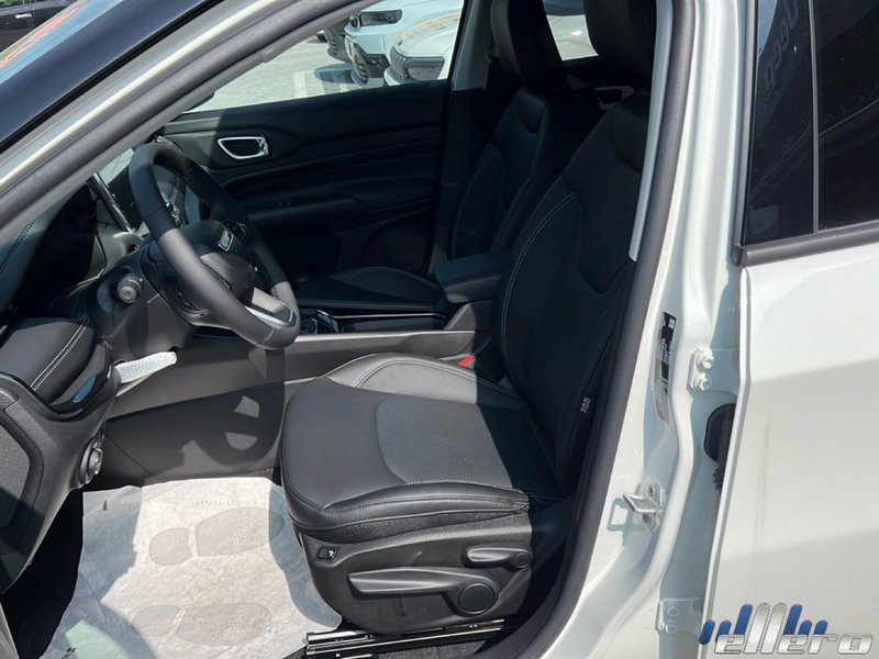 Jeep Compass nuova a Cuneo (17)