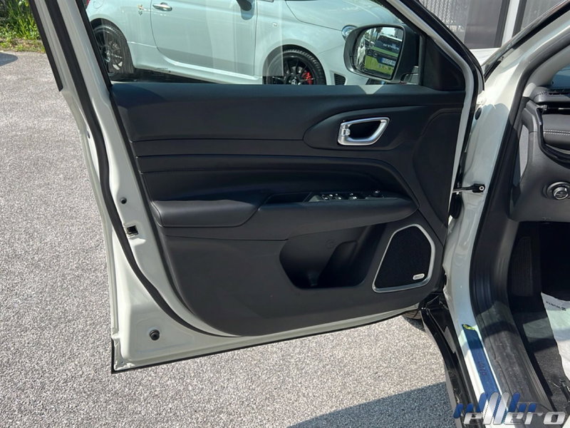 Jeep Compass nuova a Cuneo (19)