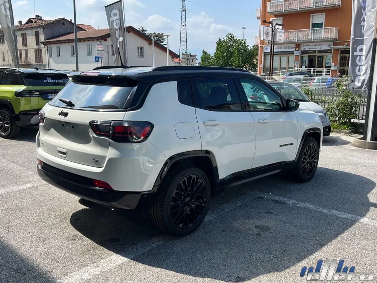 Jeep Compass nuova a Cuneo (5)