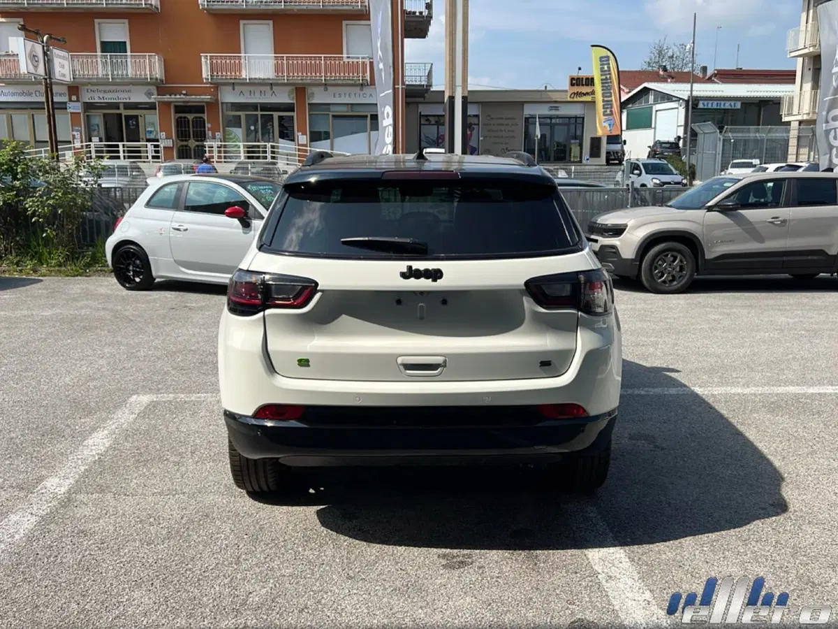 Jeep Compass nuova a Cuneo (6)