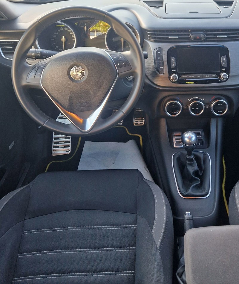 Alfa Romeo Giulietta usata a Terni (11)