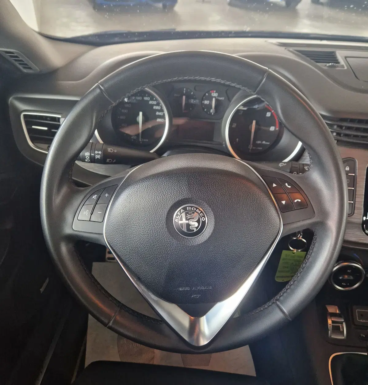 Alfa Romeo Giulietta usata a Terni (12)