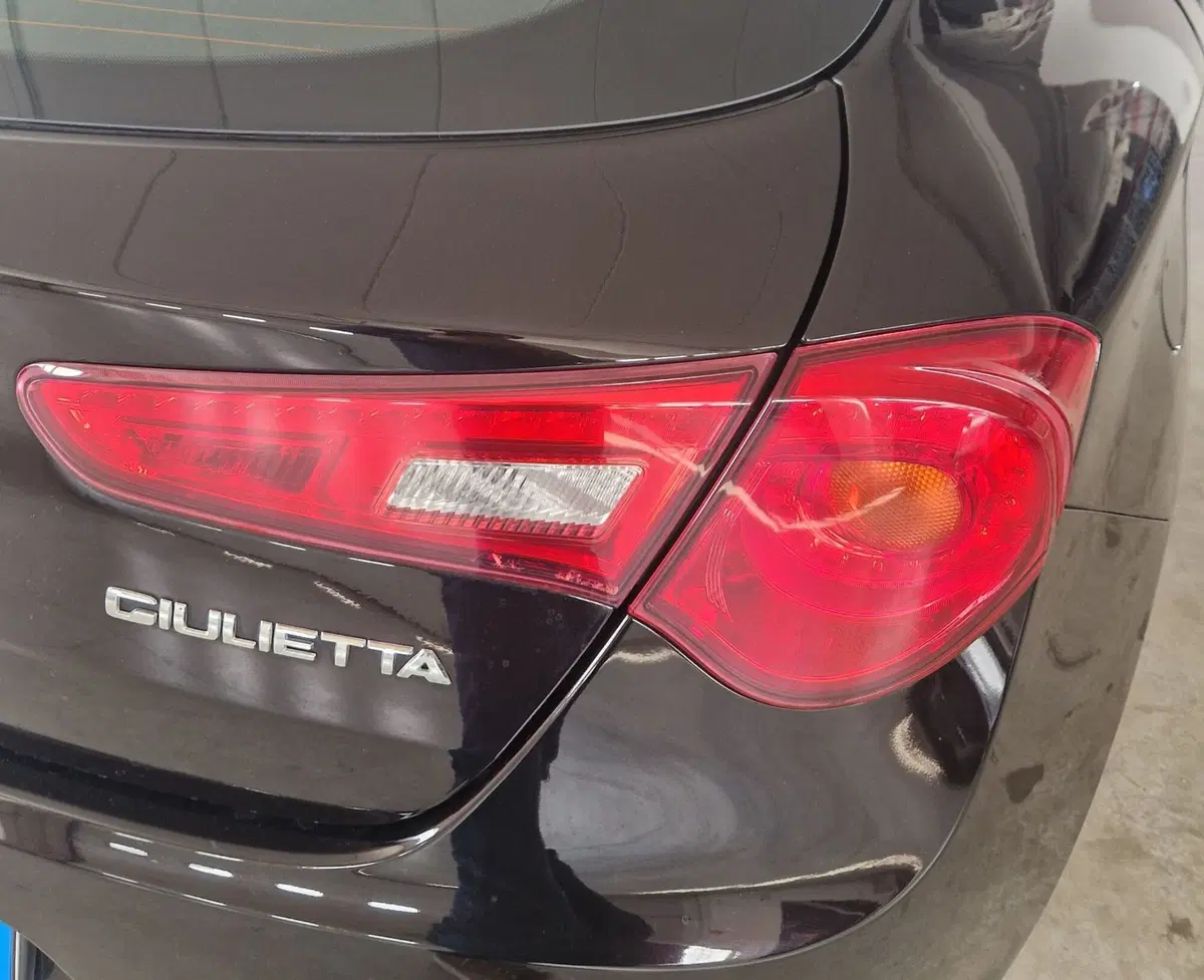 Alfa Romeo Giulietta usata a Terni (16)