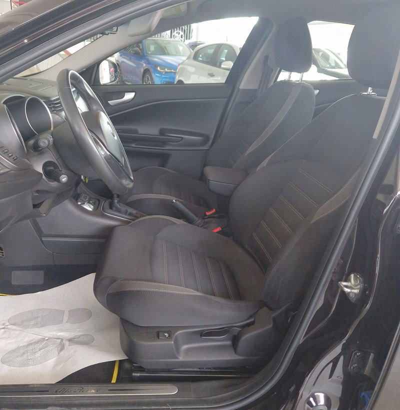 Alfa Romeo Giulietta usata a Terni (7)