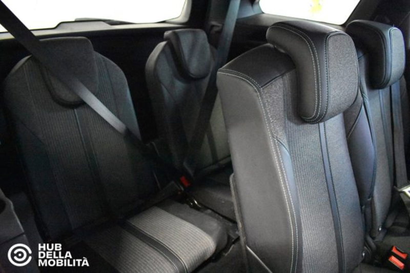 Peugeot 5008 usata a Perugia (8)