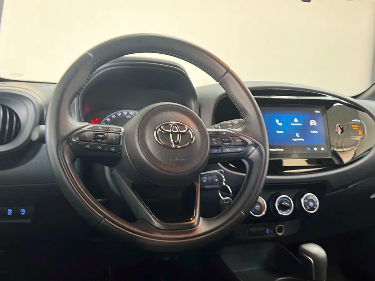 Toyota Aygo X usata a Roma (12)