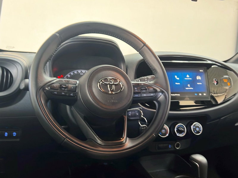 Toyota Aygo X usata a Roma (12)