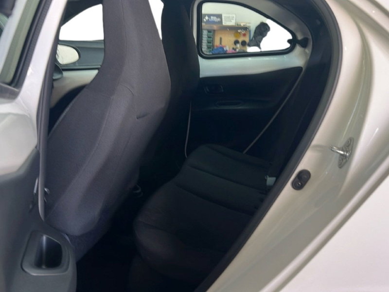 Toyota Aygo X usata a Roma (13)