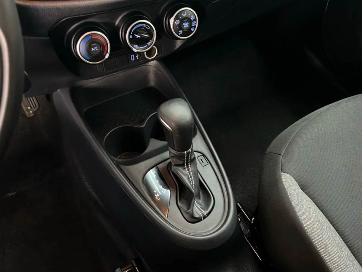 Toyota Aygo X usata a Roma (16)