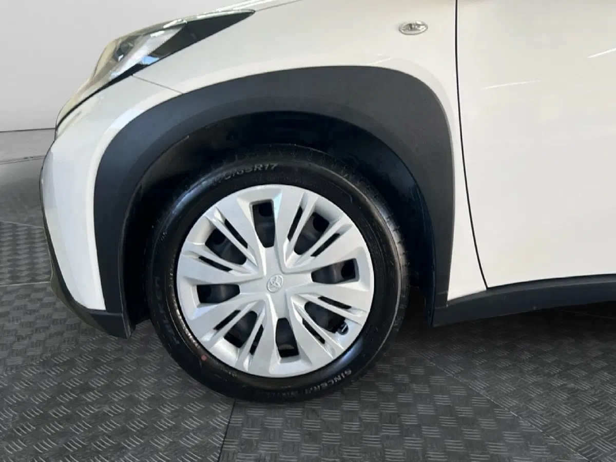 Toyota Aygo X usata a Roma (9)