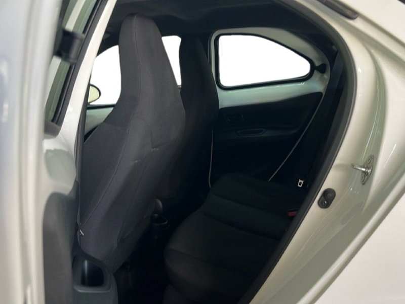 Toyota Aygo X usata a Roma (11)