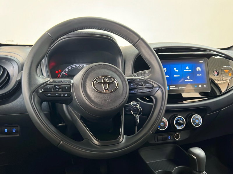 Toyota Aygo X usata a Roma (12)