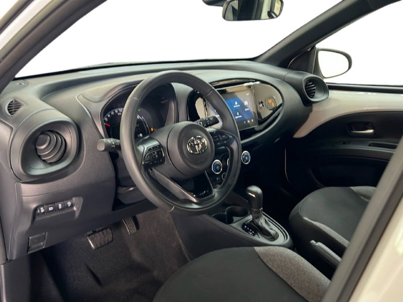 Toyota Aygo X usata a Roma (15)