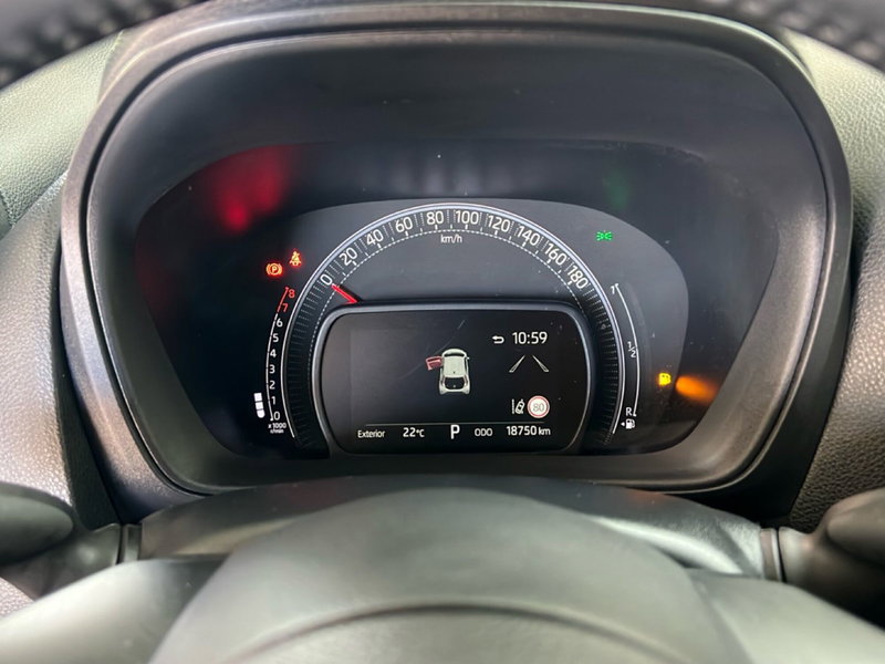 Toyota Aygo X usata a Roma (17)