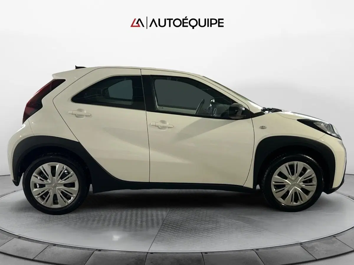 Toyota Aygo X usata a Roma (6)