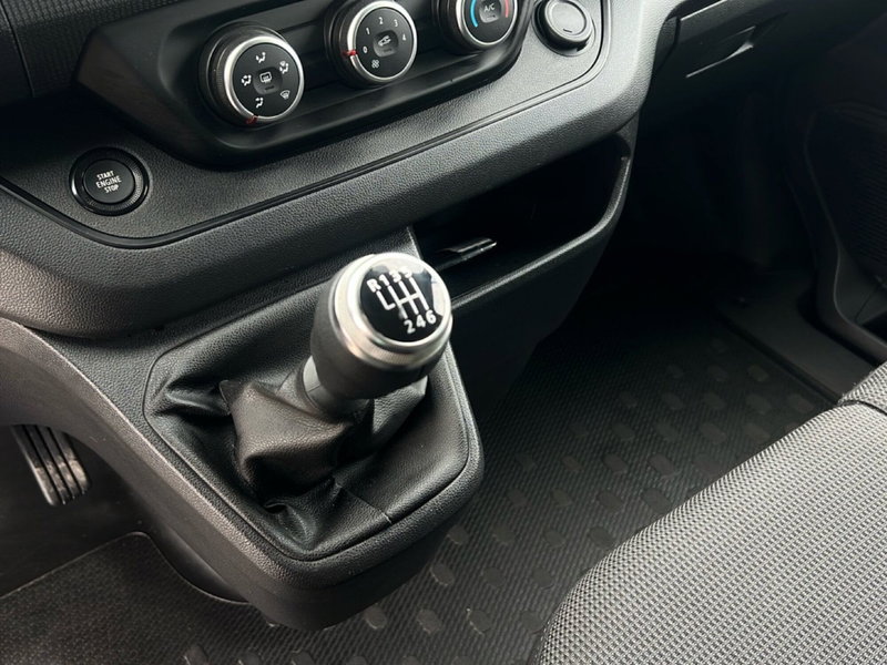 Renault Trafic usata a Roma (16)