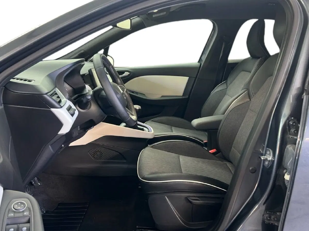Renault Clio usata a Roma (14)