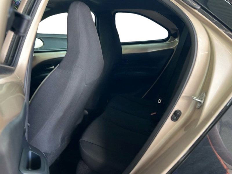 Toyota Aygo X usata a Roma (11)