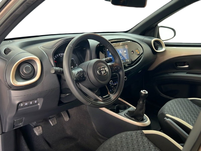 Toyota Aygo X usata a Roma (15)