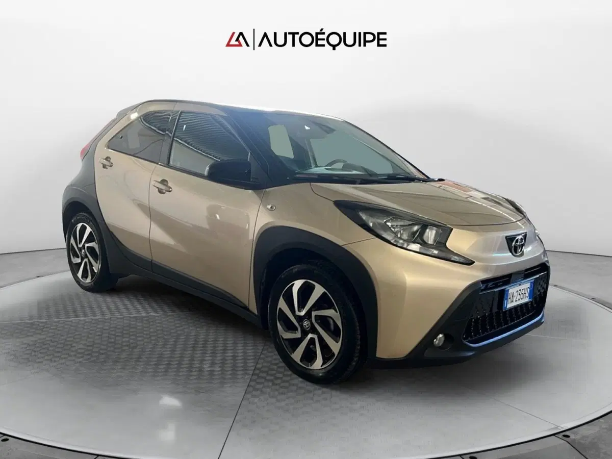 Toyota Aygo X usata a Roma (7)