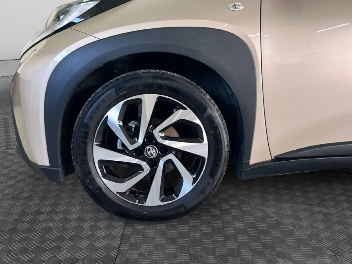 Toyota Aygo X usata a Roma (9)