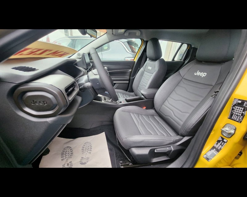 Jeep Avenger nuova a Alessandria (8)