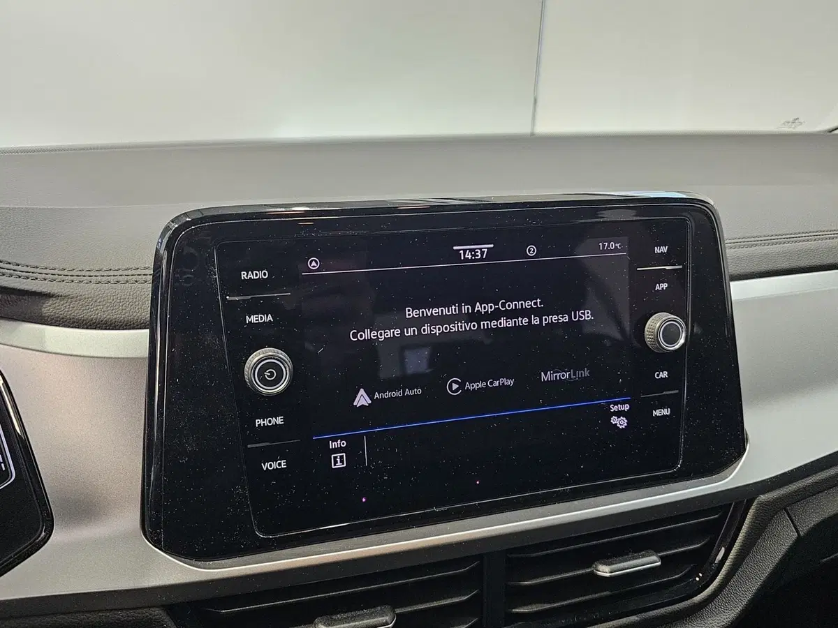 Volkswagen T-Roc usata a Lecco (10)