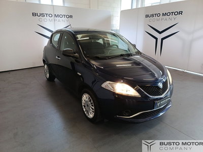 Lancia Ypsilon 1.2 69 CV 5 porte Silver del 2018 usata a Olgiate Olona