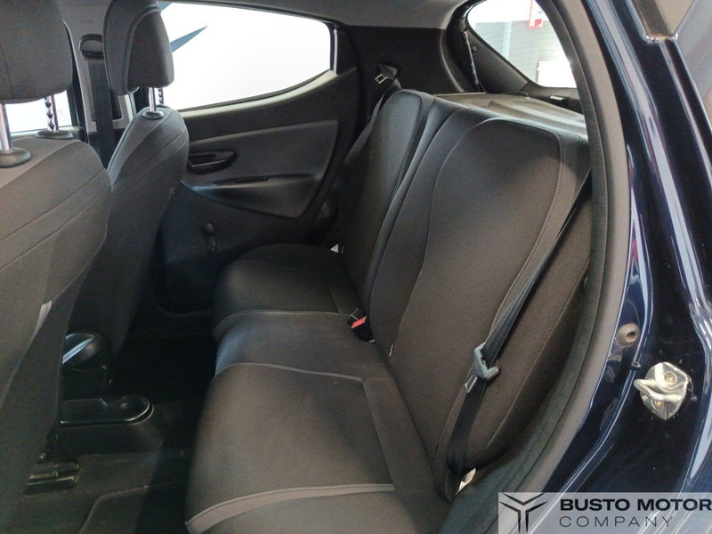 Lancia Ypsilon usata a Varese (9)