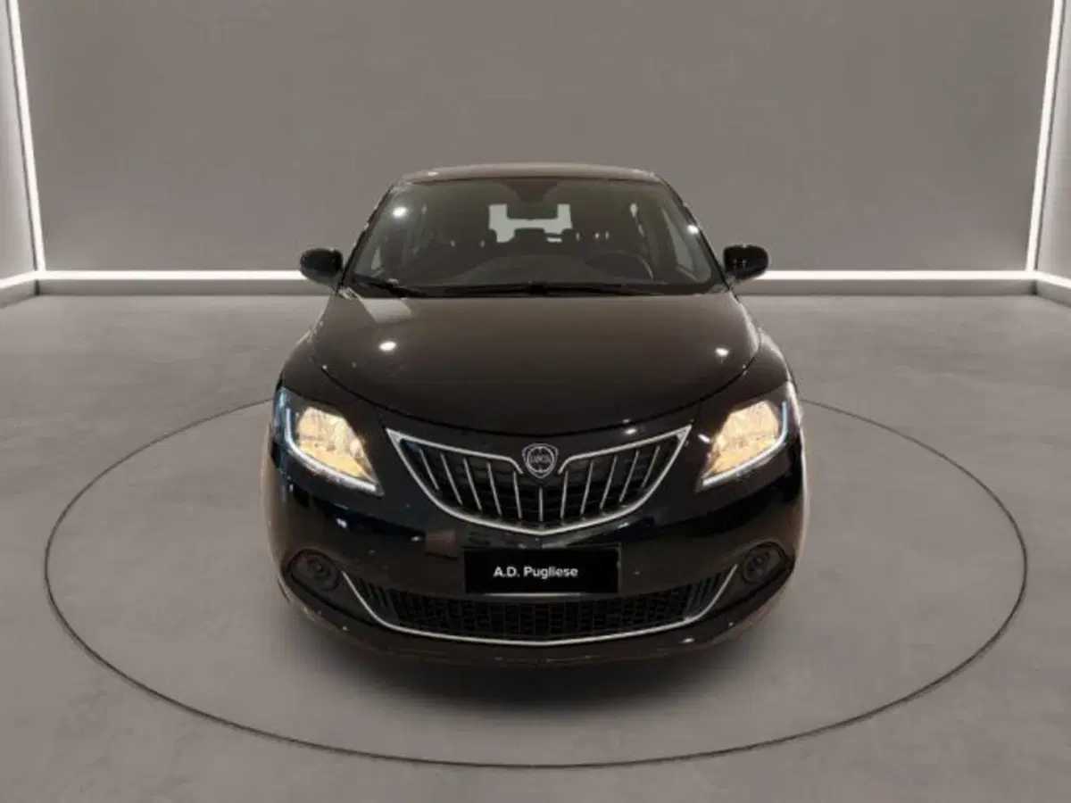 Lancia Ypsilon usata a Caltanissetta (2)